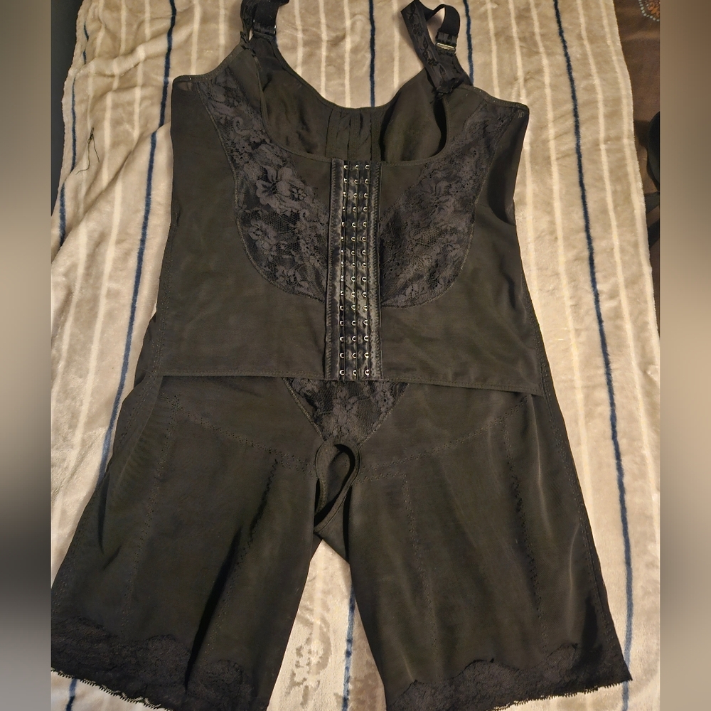 Shape wear Shaper